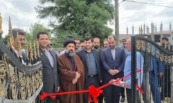 همزمان با هفته دولت ساختمان دهیاری و دیوار حائل روستای مرزنده چمستان افتتاح و به بهره‌برداری رسید